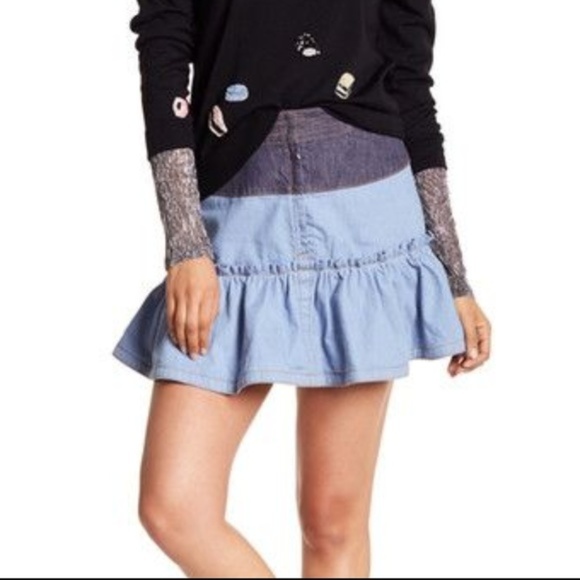 Marc Jacobs Dresses & Skirts - *SOLD* Marc Jacobs Ruffle Runway Denim Mini Skirt